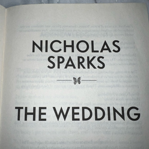 The Wedding By Nicholas Sparks - Picture 4 of 5